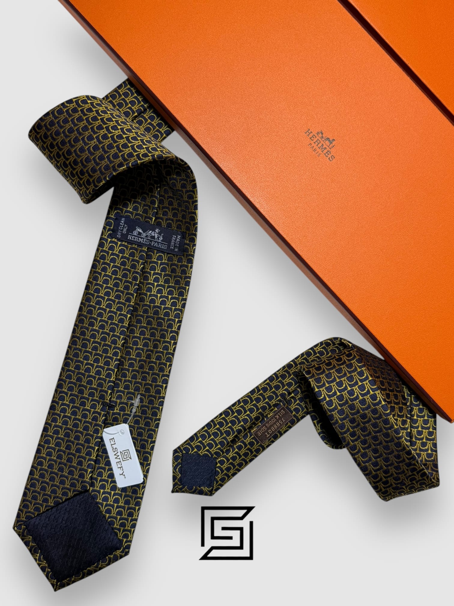 Ties Hermes - Blue - Gold With Horseshoe Pattern Italian Style Hermes