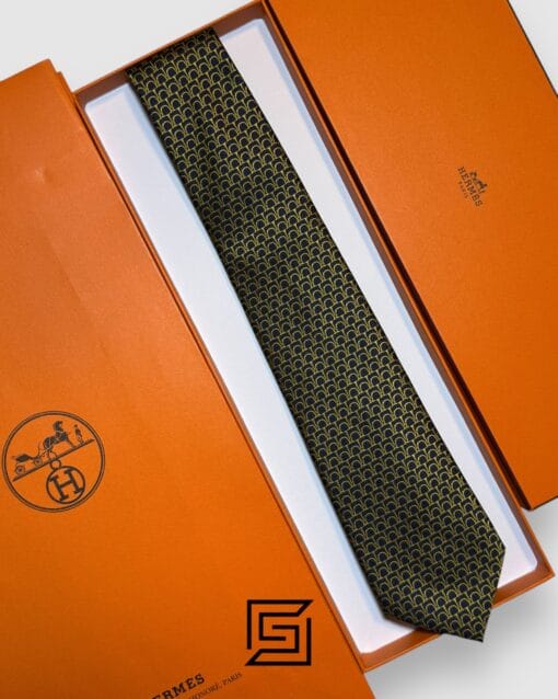 Ties Hermes - Blue - Gold With Horseshoe Pattern Italian Style Hermes