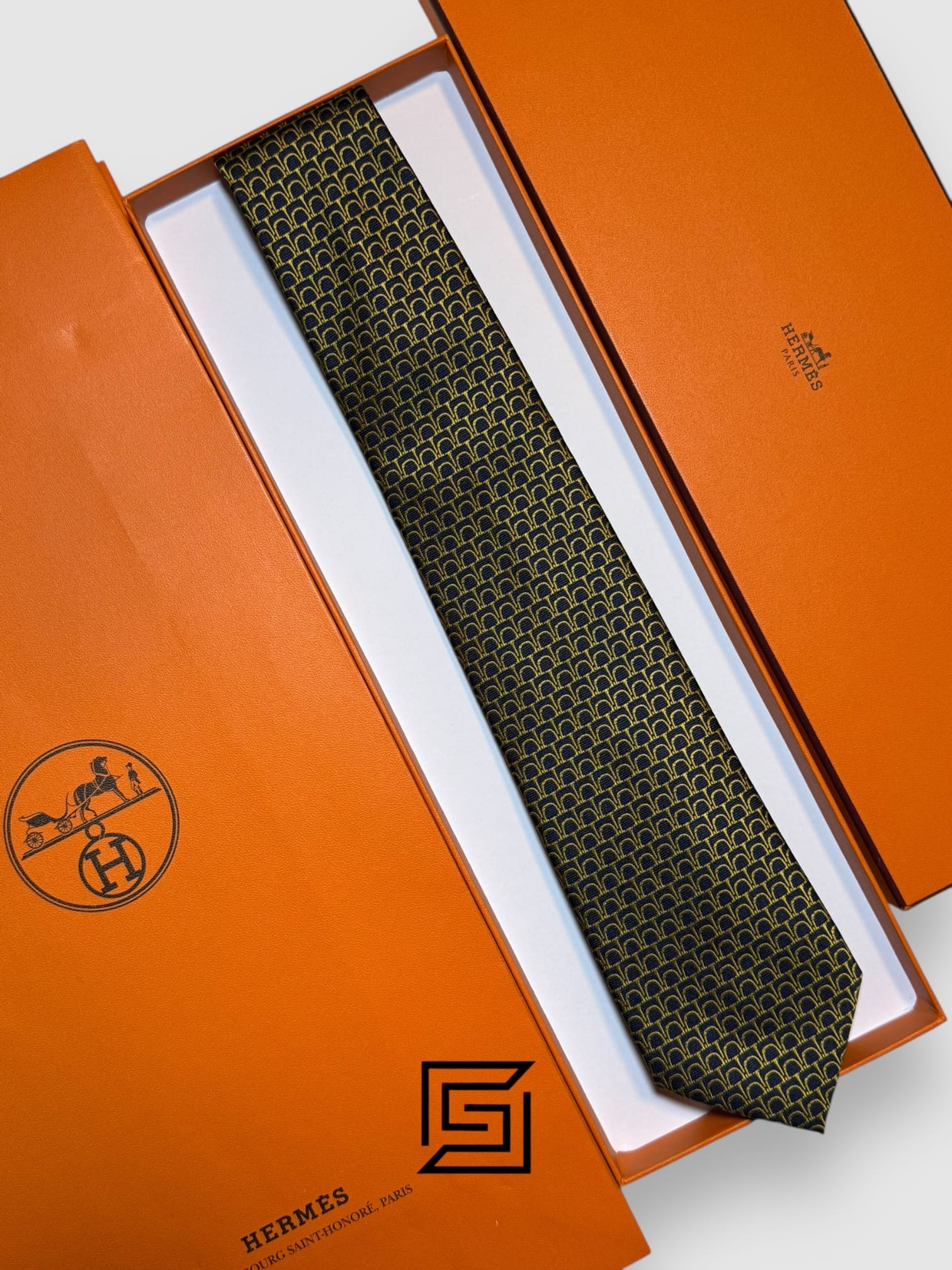 Ties Hermes - Blue - Gold With Horseshoe Pattern Italian Style Hermes