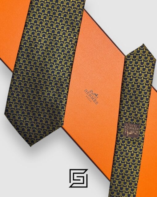 Ties Hermes - Blue - Gold With Horseshoe Pattern Italian Style Hermes