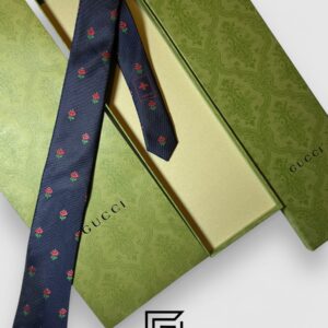 Ties Gucci - Navy Blue Color With Red Flowers Pattern Gucci