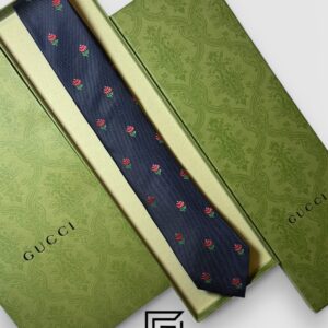 Ties Gucci - Navy Blue Color With Red Flowers Pattern Gucci