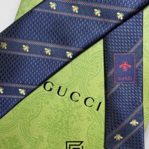 Ties Gucci - Navy Blue Color With Gold Bee Constant Pattern Gucci