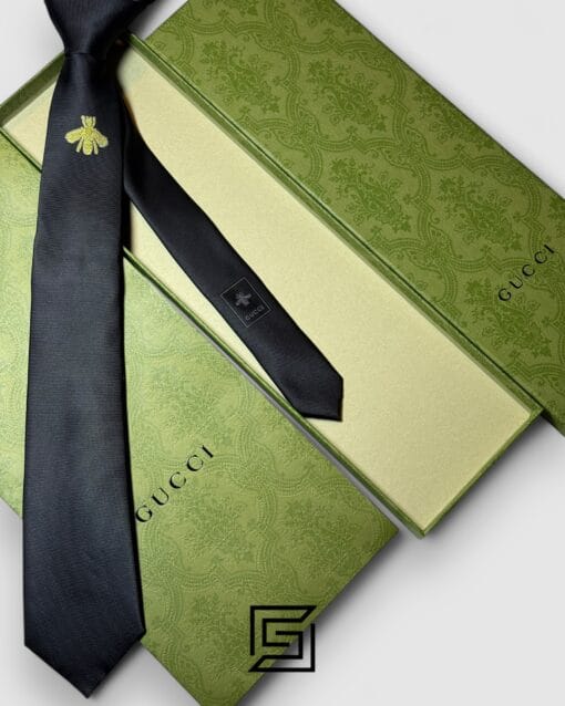 Ties Gucci - Black Color With Big Gold Bee Gucci