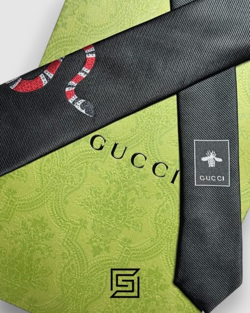 Ties Gucci - Black Color With Red Snak Gucci