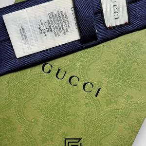 Ties Gucci - Navy Blue Color Engraved G Pattern With Gucci Signature Line Gucci