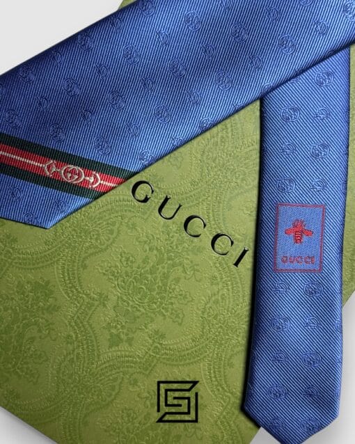 Ties Gucci - Baby Blue Color Engraved G Pattern With Gucci Signature Line Gucci