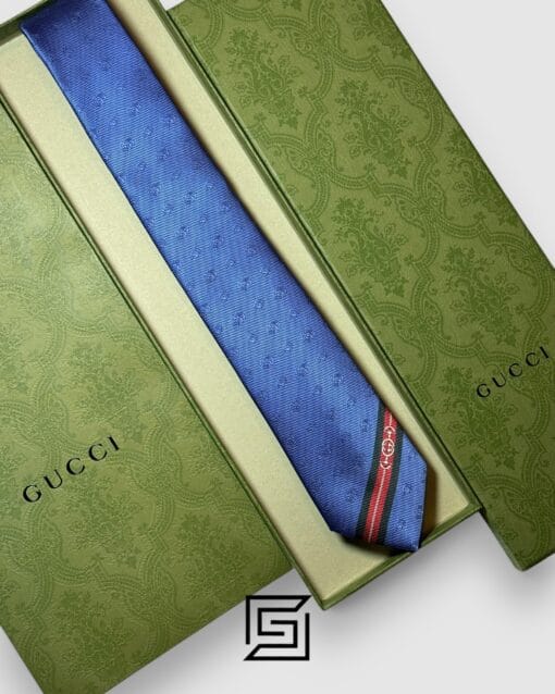 Ties Gucci - Baby Blue Color Engraved G Pattern With Gucci Signature Line Gucci