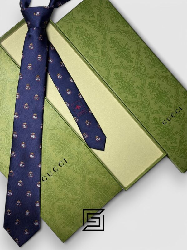 Ties Gucci - Navy Blue Color with G Royal Signature Gucci