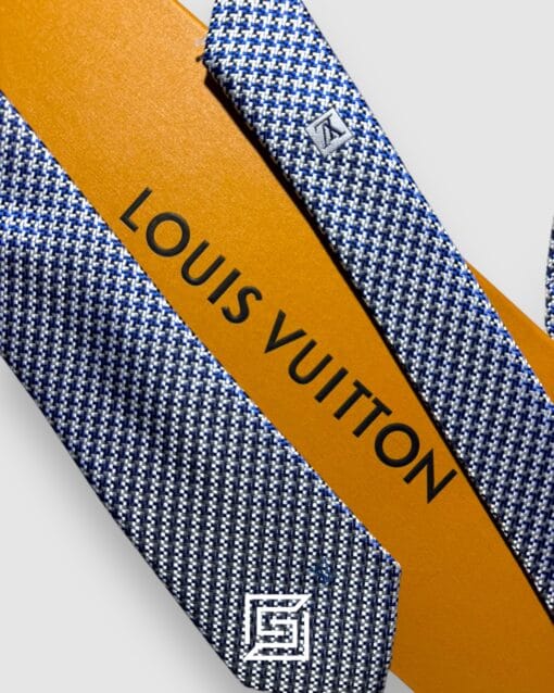 Ties Louis Vuitton - Blue Engraved Pattern Italian Style Louis Vuitton