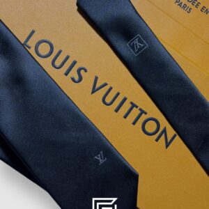Ties Louis Vuitton - Black Basic With LV Logo Louis Vuitton
