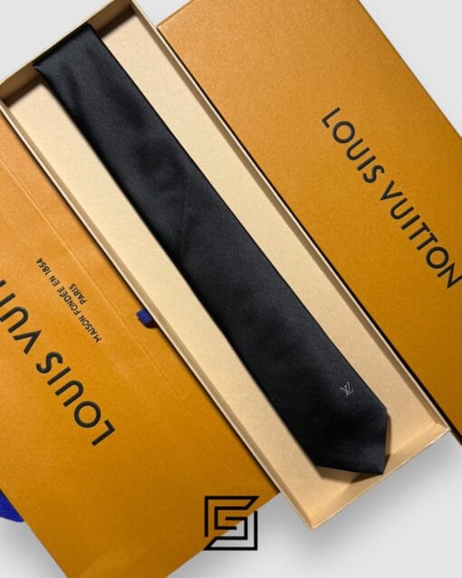 Ties Louis Vuitton - Black Basic With LV Logo Louis Vuitton