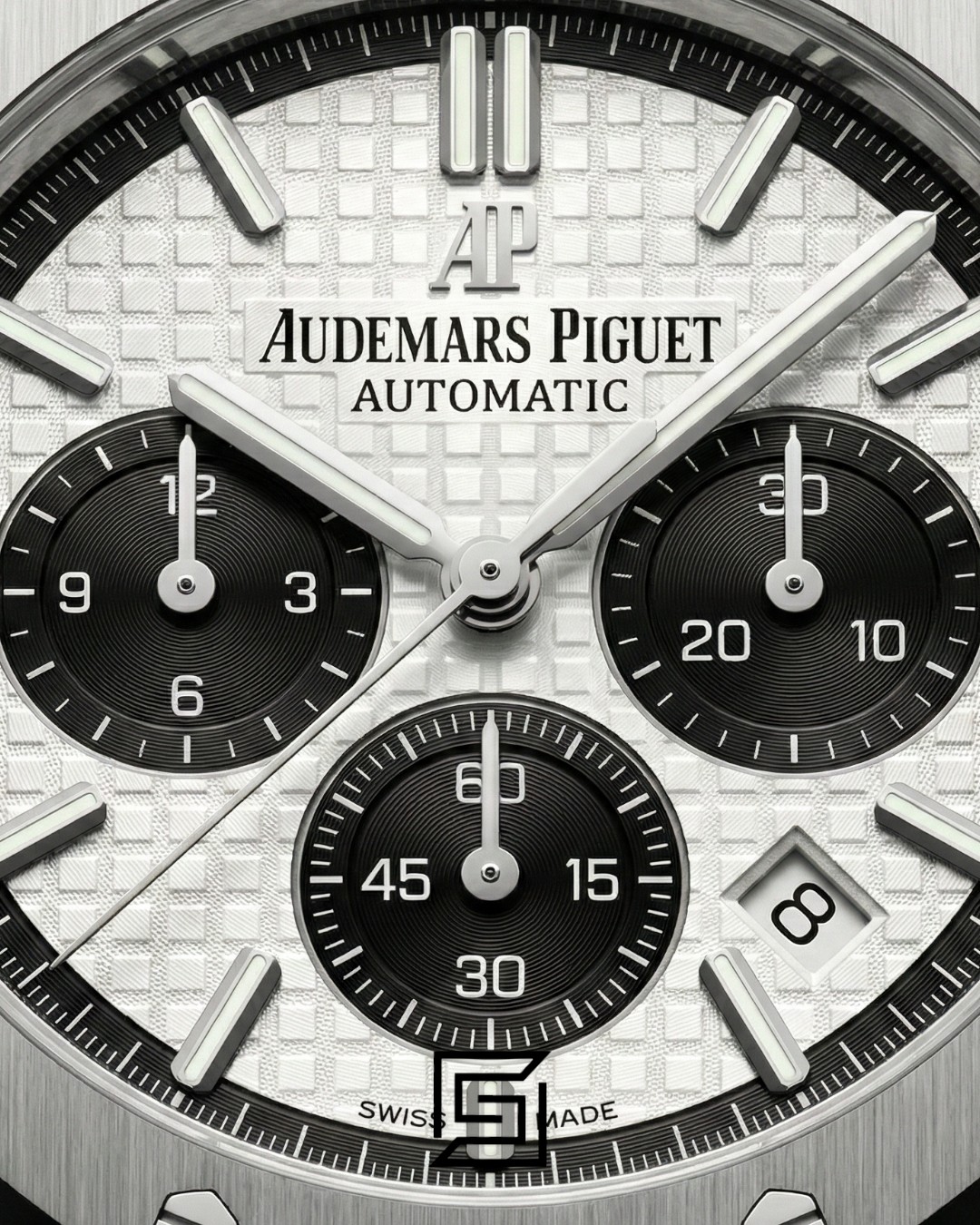 Audemars Piguet Royal Oak Chronograph – Panda Dial – Stainless Steel – Japanese Quartz - Image 3