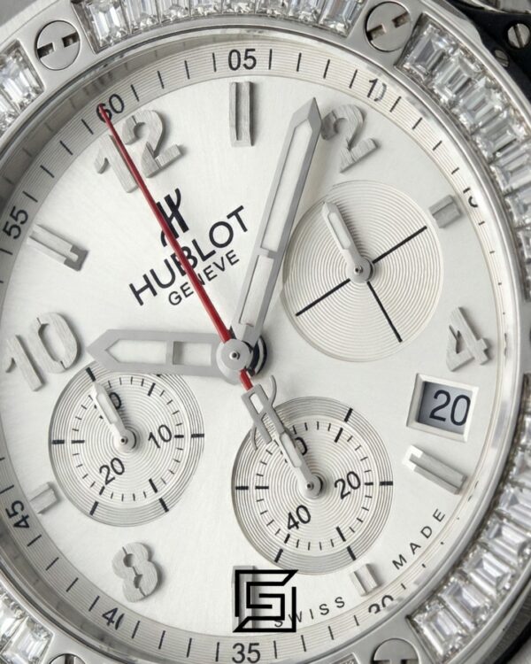 Hublot Big Bang Women – White Dial, Diamond Bezel & Black Rubber