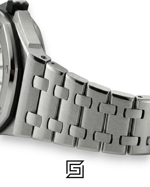 Audemars Piguet Royal Oak Offshore Diver White – Stainless Steel – Automatic