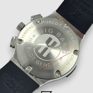 ⁦Hublot Big Bang Women – White Dial, Diamond Bezel & Black Rubber⁩ - الصورة ⁦3⁩