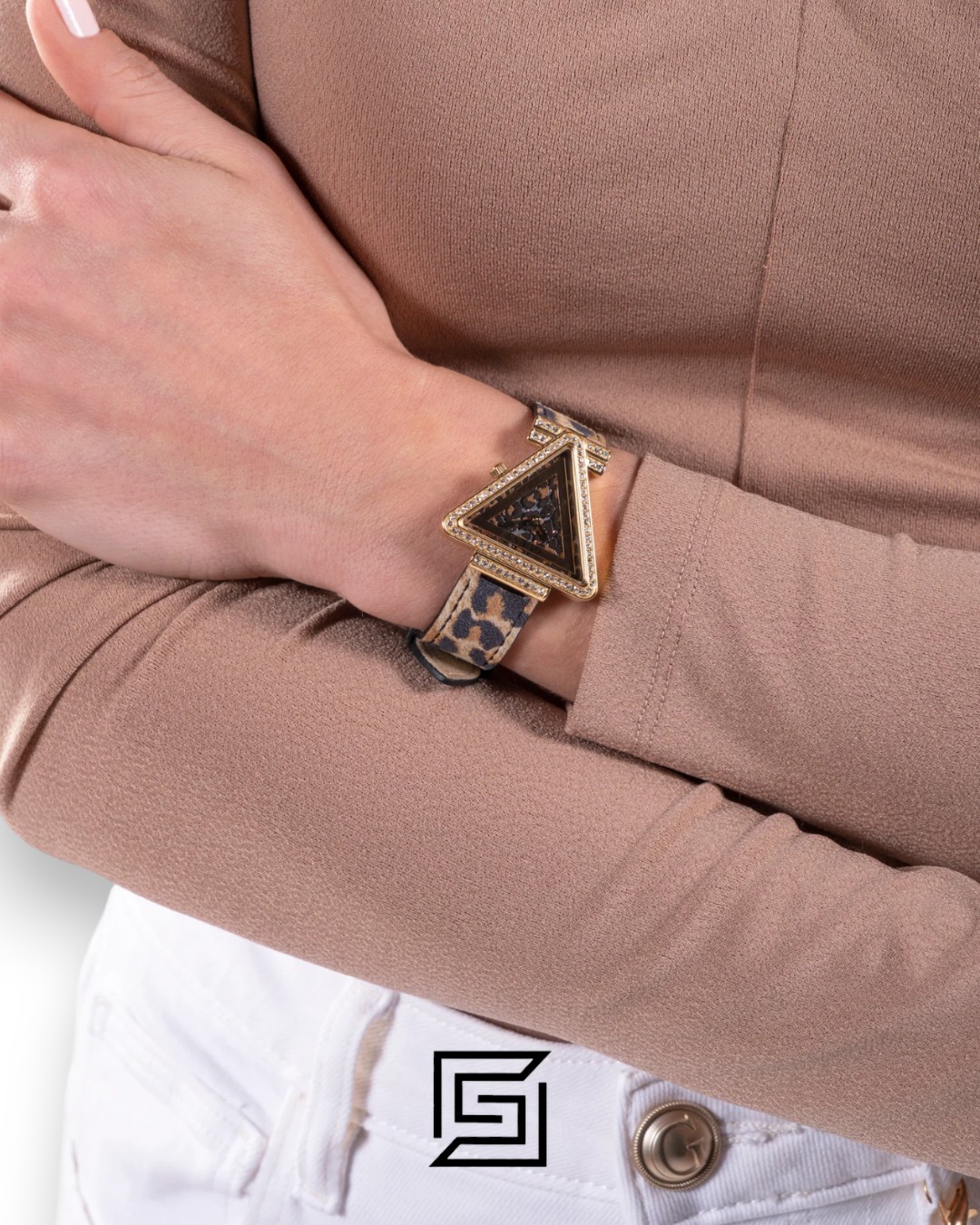 GUESS Ladies Gold Tone Analog Band Leather Watch GW0504L3 - Image 6