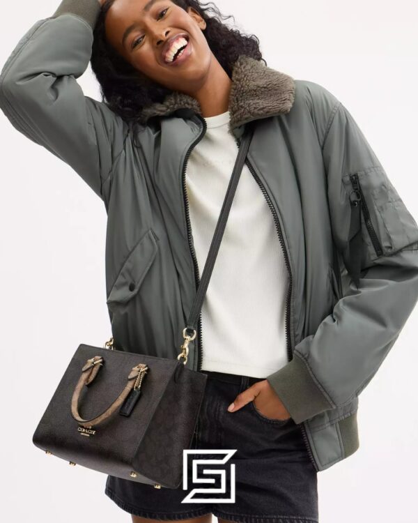 Bags,Leather,Women Maggie Small Tote Bag In Blocked Signature Canvas CY676 Coach