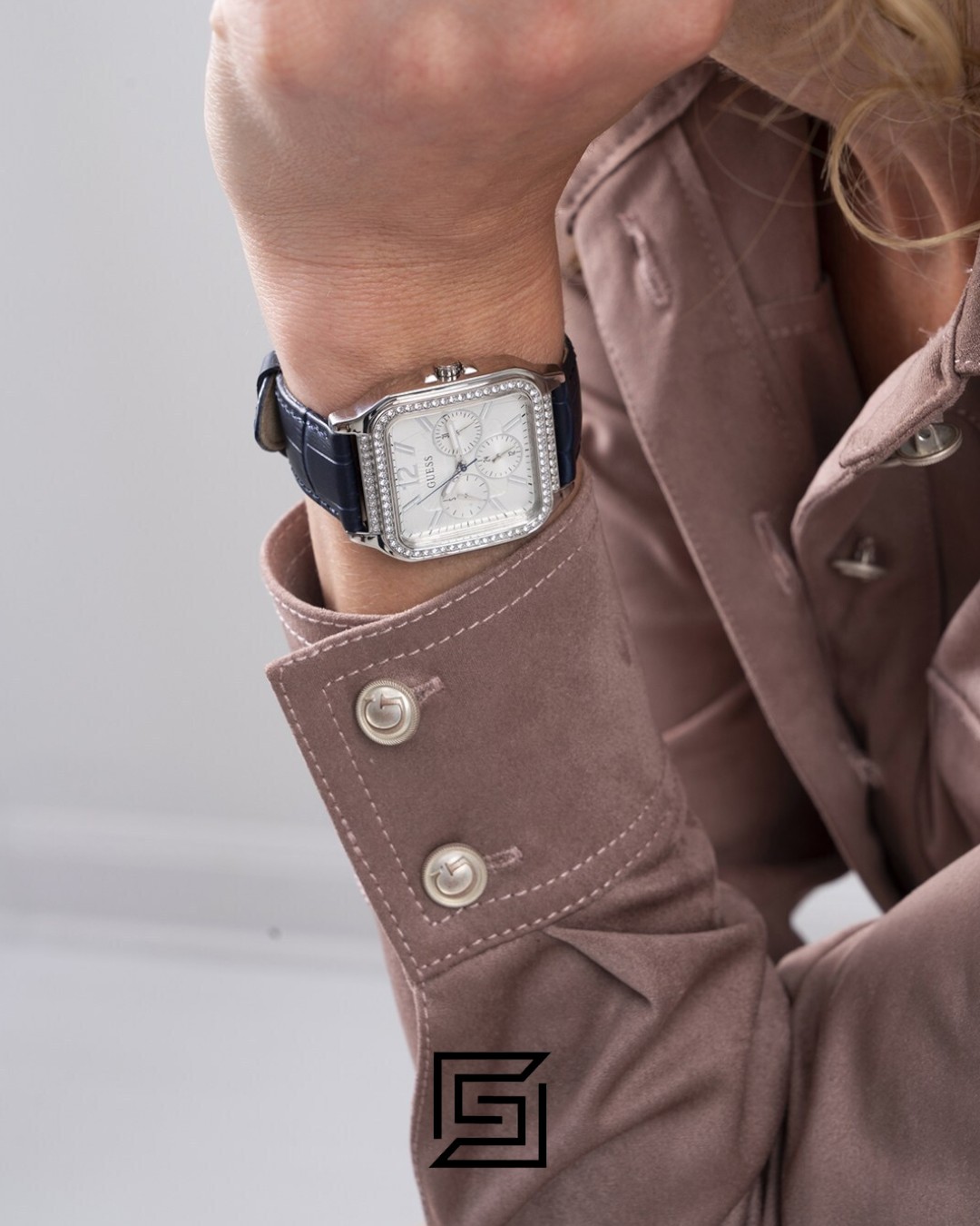 GUESS Ladies SILVER Tone Analog BAND Leather BLUE Watch GW0309L1 - Image 6