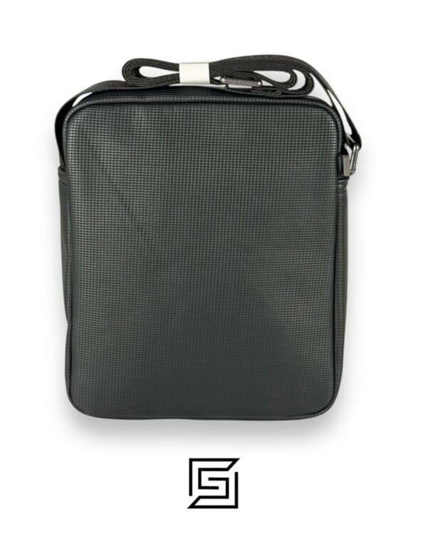 Tommy Hilfiger CROSS BAG BG4-202 BLACK