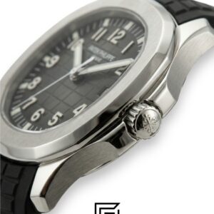 ⁦Patek Philippe Aquanaut – Black Dial × Black Rubber Strap – Japanese Automatic⁩ - الصورة ⁦3⁩
