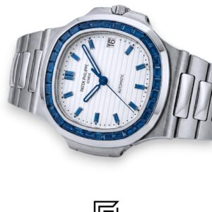 ⁦Patek Philippe Nautilus – White Dial – Blue Gem Bezel – Japanese Automatic⁩ - الصورة ⁦3⁩