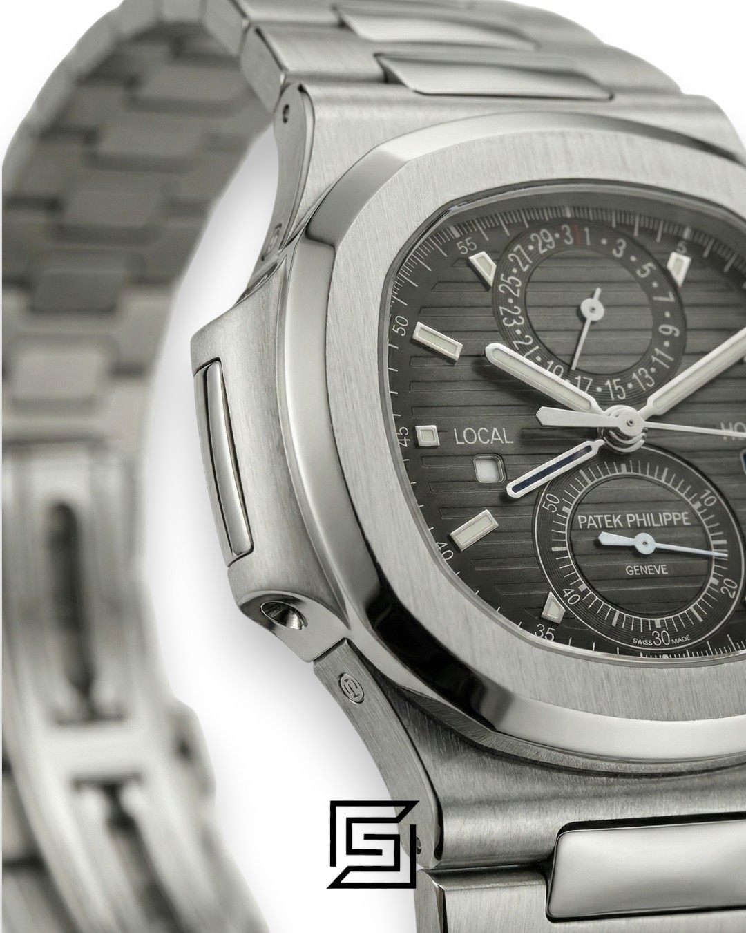 Patek Philippe Nautilus Travel Time – Grey Dial – Japanese Automatic Chronograph – Stainless Steel Bracelet - Image 3