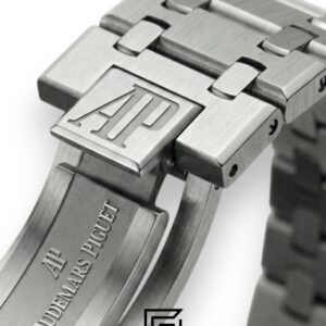 Audemars Piguet Royal Oak Chronograph Blue Dial – Stainless Steel – Quartz - Image 4