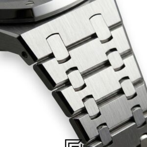 Audemars Piguet Royal Oak Chronograph Blue Dial – Stainless Steel – Quartz - Image 3