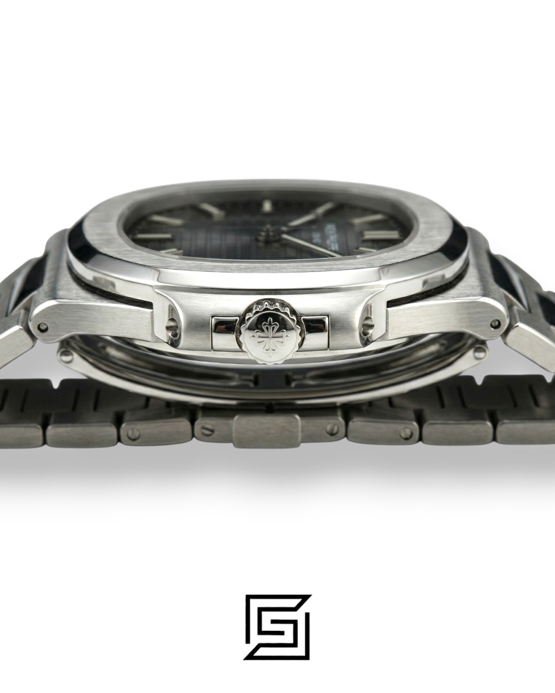 Patek Philippe Nautilus – Textured Grey Dial - Silver Stainless Steel Bracelet - Japanese Automatic - Image 5