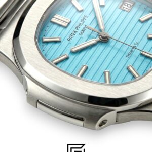 ⁦Patek Philippe Nautilus Japanese Automatic – Stainless Steel Bracelet – Tiffany Blue Dial⁩ - الصورة ⁦2⁩