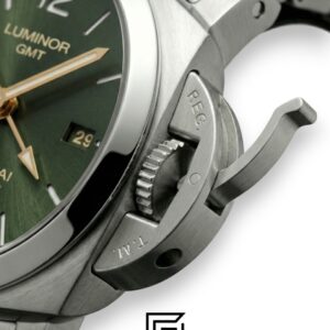 ⁦Panerai Luminor GMT Green Dial Stainless Steel Automatic - 44mm⁩ - الصورة ⁦3⁩
