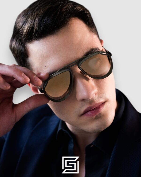 Vysen The Tom - T6 Dark Military Green Matte Frame Gold Mirror Gradient Lenses