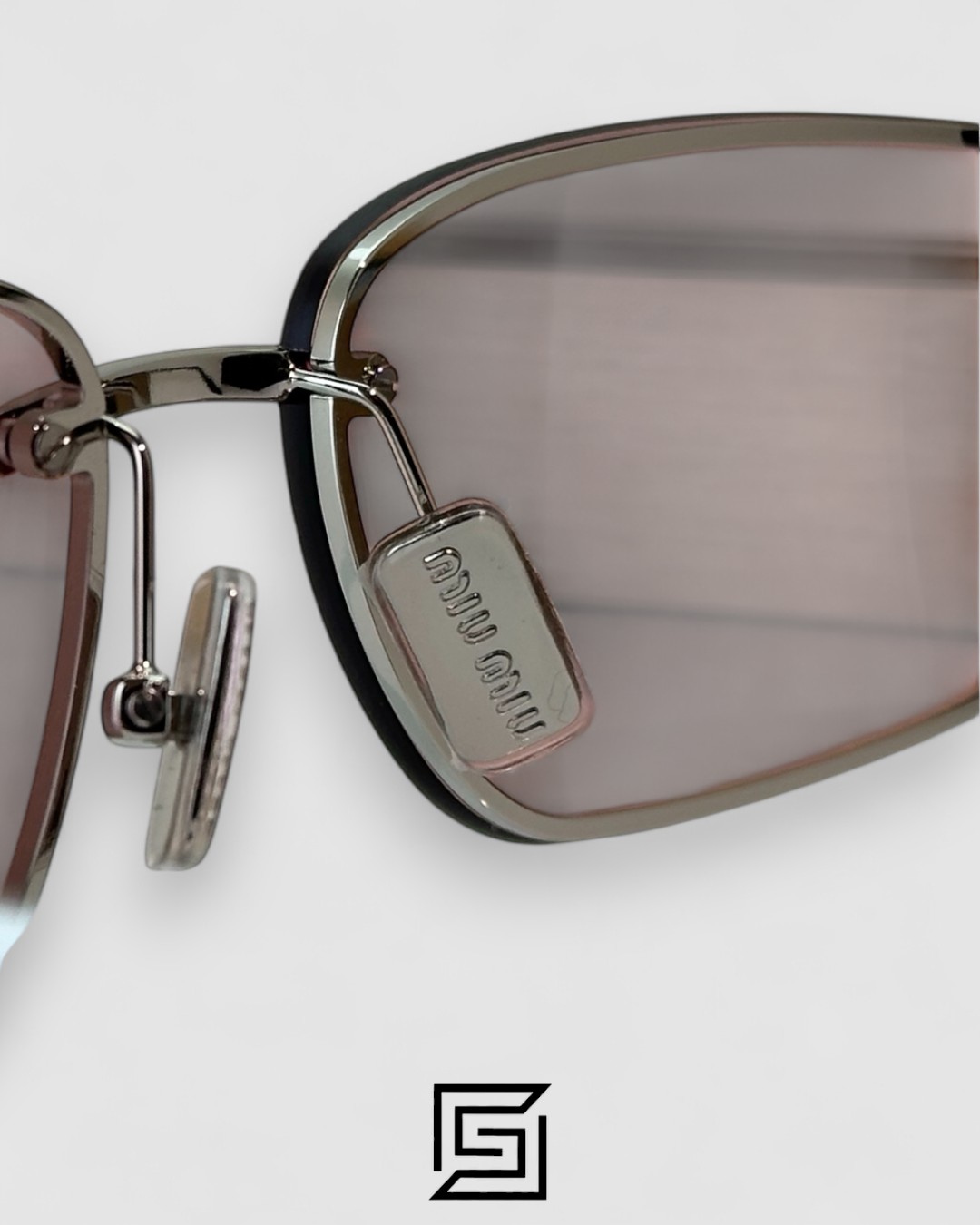 Miu Miu MUA50S Pink Lenses and Silver Frame - Image 3