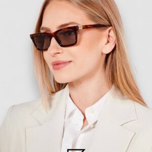 ⁦Miu Miu SMUA05 Red Lenses and Black Frame⁩ - الصورة ⁦2⁩