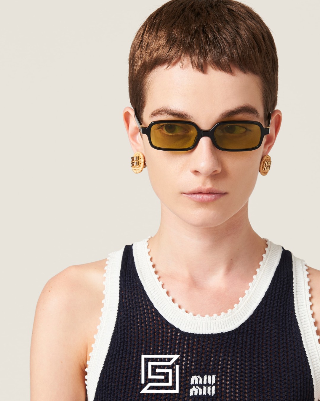 Miu Miu SMU11Z Green Lenses and Black Frame - Image 4