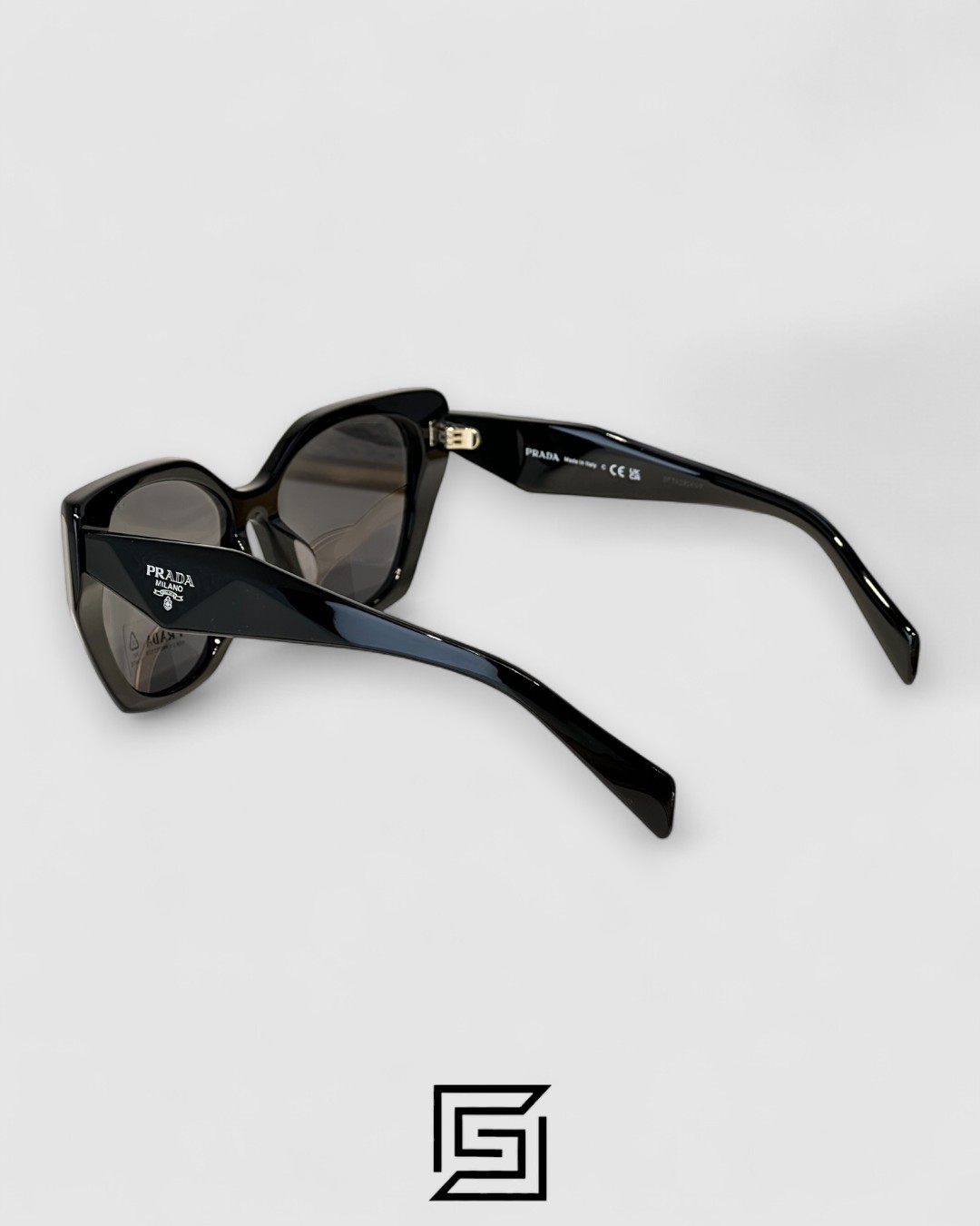 Prada SPR 19Z Black Lenses Black Frame - Image 3