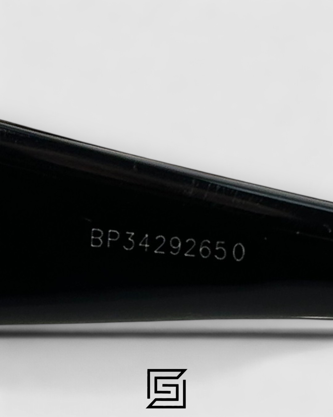 Prada SPR 19Z Black Lenses Black Frame - Image 6