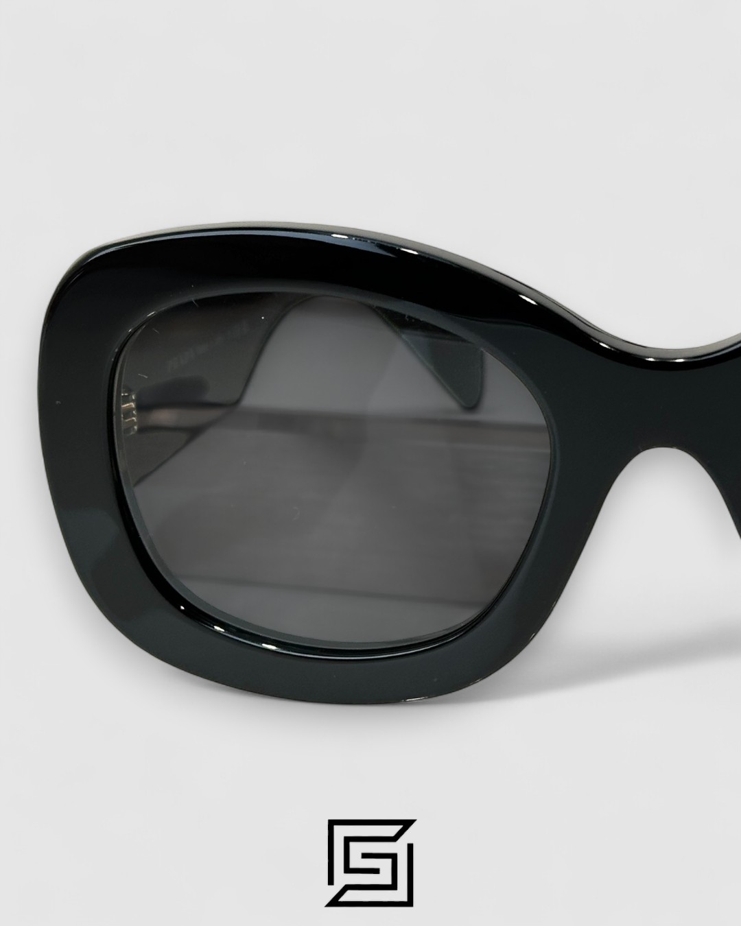 Prada PRA 13S Black Lenses Black Frame - Image 6