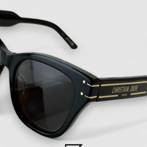 ⁦Dior Signature B4U Black Leanses Black Frame Gold Logo⁩ - الصورة ⁦5⁩