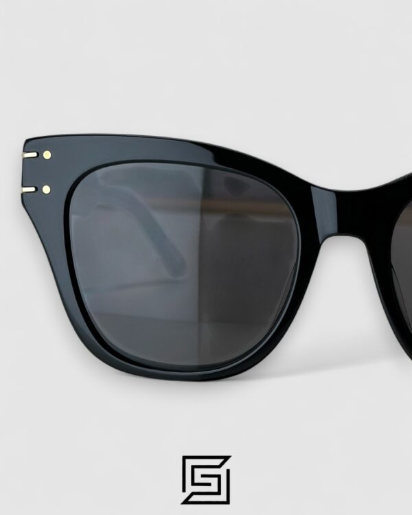 Dior Signature B4U Black Leanses Black Frame Gold Logo