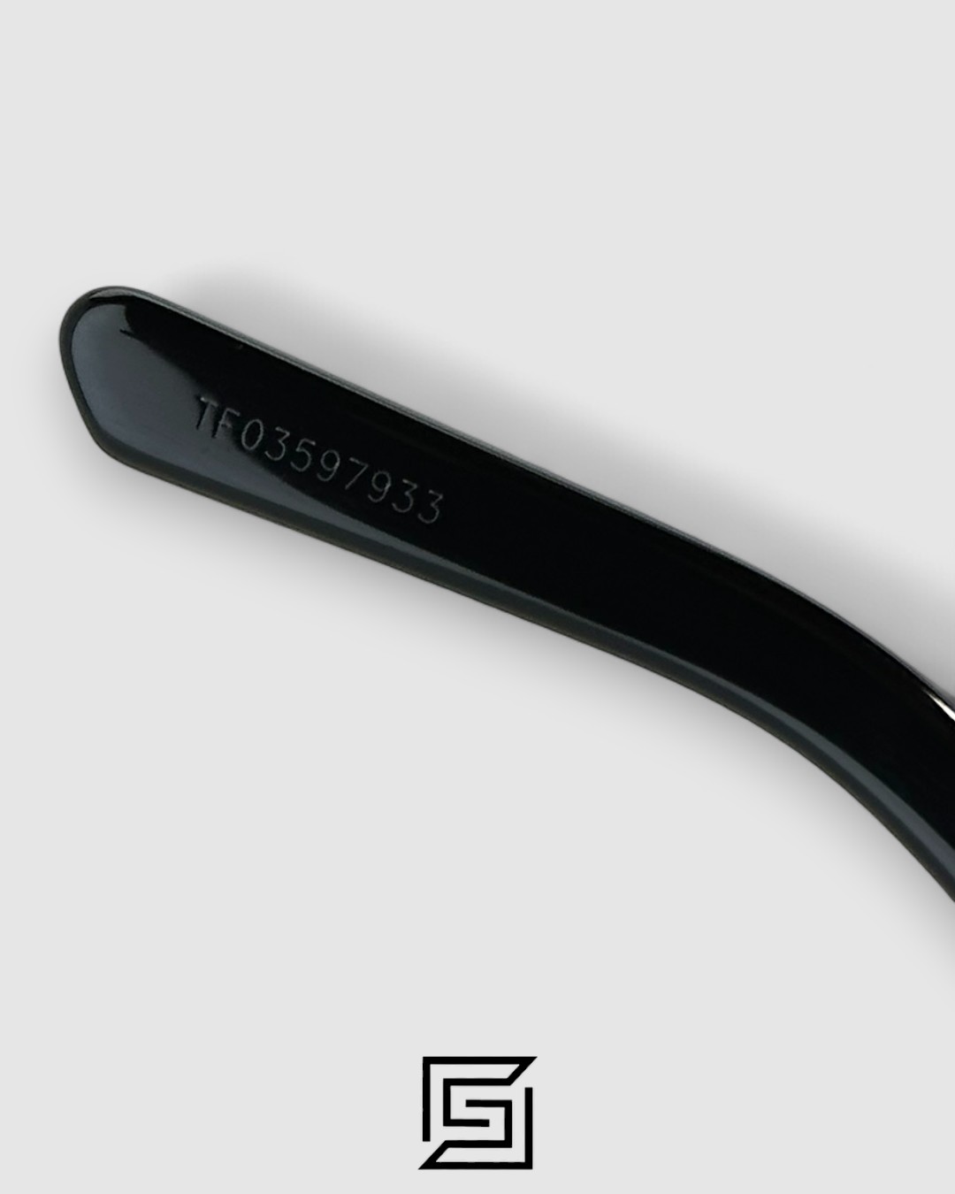 ⁦Dior Signature B4U Black Leanses Black Frame Gold Logo⁩ - الصورة ⁦8⁩