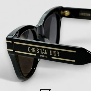 ⁦Dior Signature B4U Black Leanses Black Frame Gold Logo⁩ - الصورة ⁦9⁩