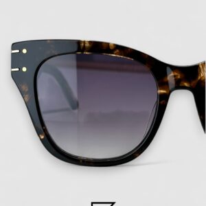⁦Dior Signature B4U Grey Leanses Tiger Brown Frame⁩ - الصورة ⁦5⁩