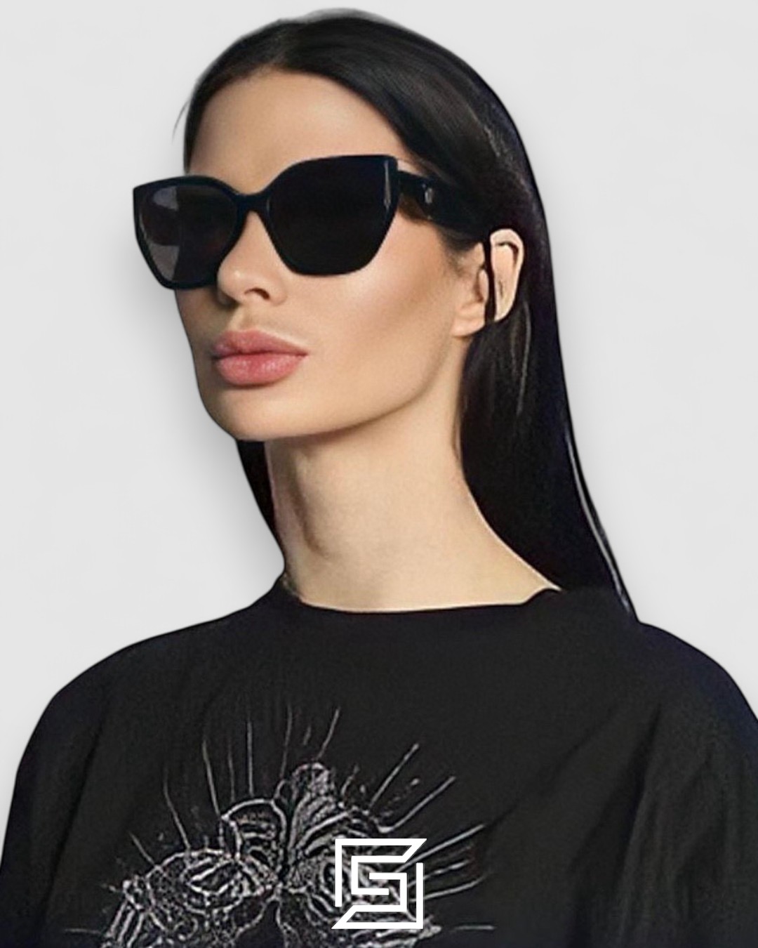 Prada SPR 19Z Black Lenses Black Frame - Image 8