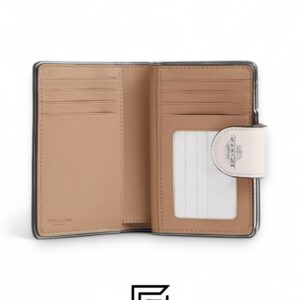 ⁦Coach Medium Corner Zip Wallet in Floral Print – Style No. CT978⁩ - الصورة ⁦2⁩