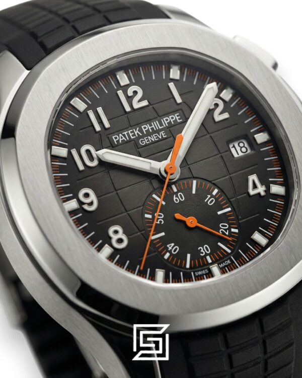 Patek Philippe Aquanaut Chronograph – Black Dial × Black Rubber Strap – Japanese Automatic