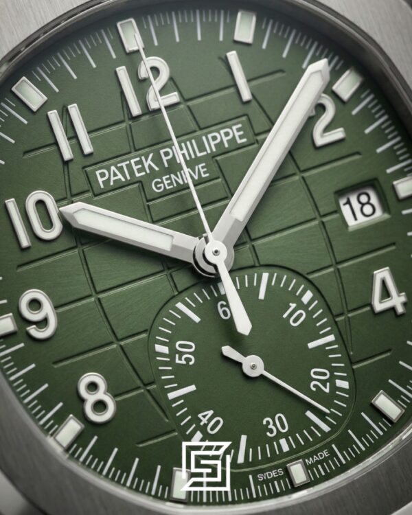Patek Philippe Aquanaut Chronograph – Green Dial × Green Rubber Strap – Japanese Automatic White Second Hand
