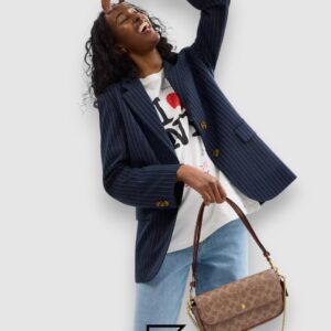 ⁦Brook Flap Chain Bag In Signature Canvas CAN91⁩ - الصورة ⁦4⁩