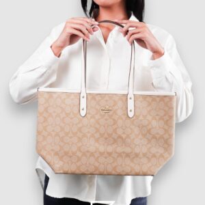 Coach City Tote Bag In Signature Canvas White Hand Style Number CCQ28 - Image 3